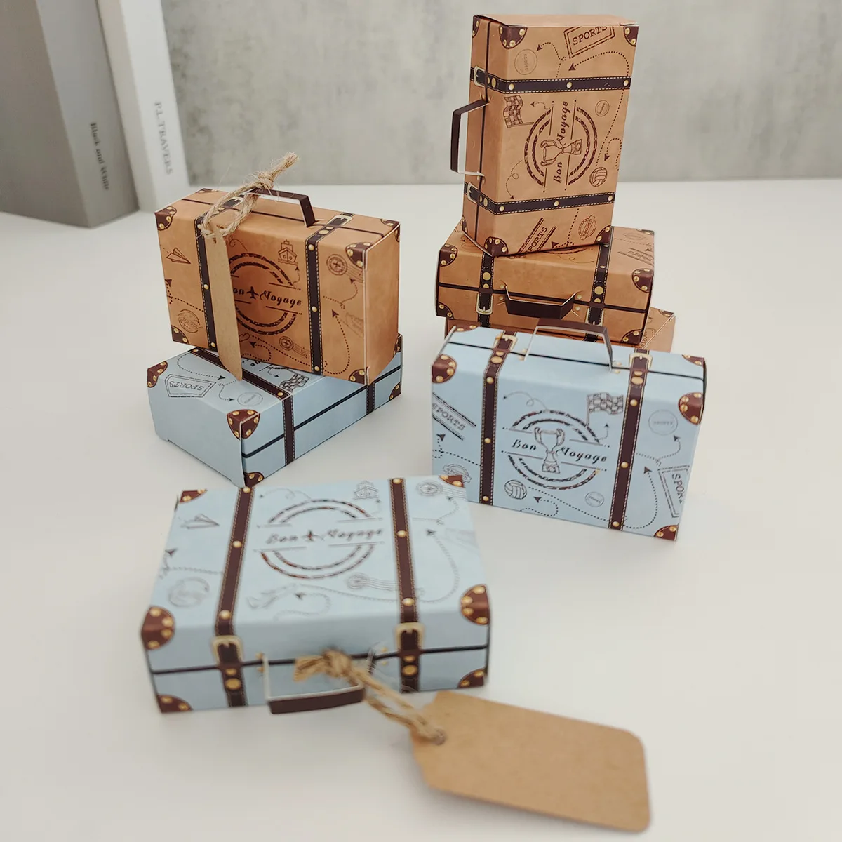 Mini Suitcase Candy Gift Box Vintage Travel Trunk Favor Box Paper Gift Packaging Box for Wedding Birthday Party Candy Treat
