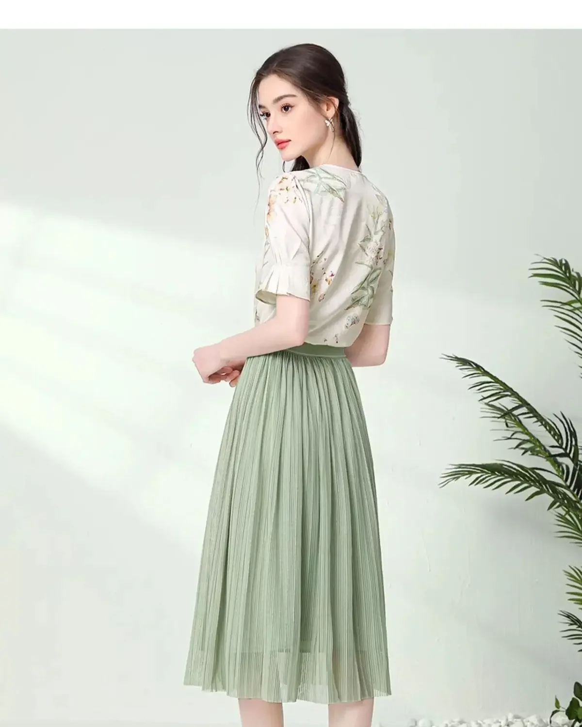 ใหม่สไตล์จีนเสื้อชีฟองสําหรับผู้หญิงใหม่พิมพ์ด้านบนแขนบานแสงสไตล์จีน