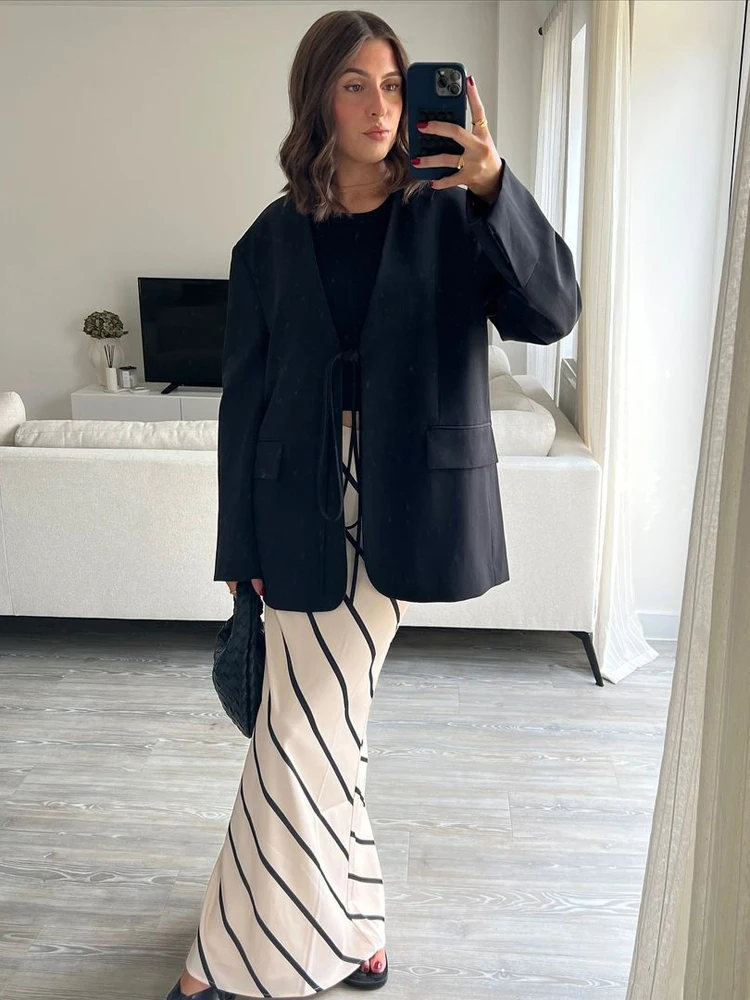 

Повседневный черный блейзер с лацканами и шнуровкой, модный женский однотонный жакет с V-образным вырезом и длинными рукавами, свободная куртка, весна 2026, женская верхняя одежда для работы