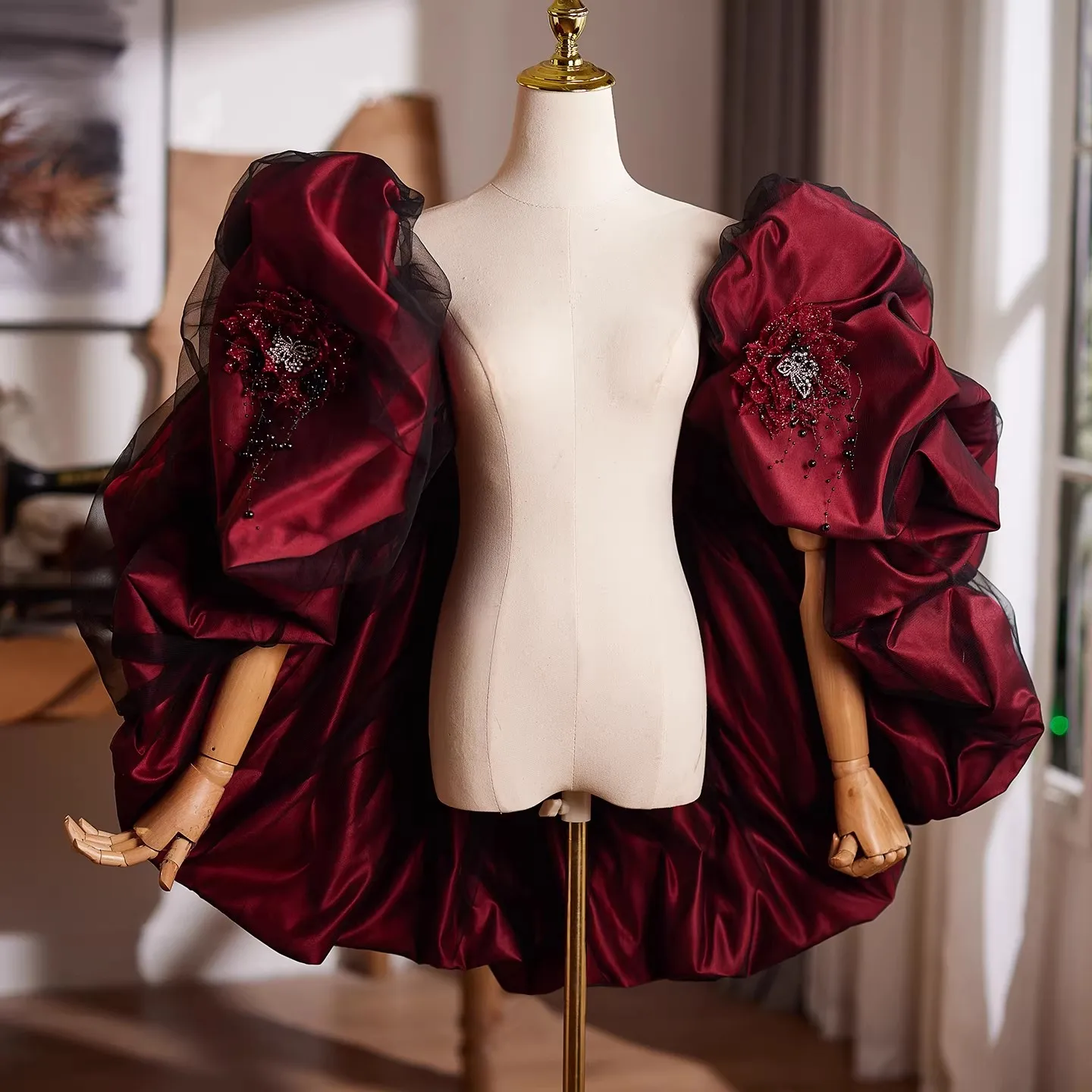 

Women's Fashion Flower Beaded Mesh Big Pashmina Female Perforamce Party Show Shawl Cloak Collar R718