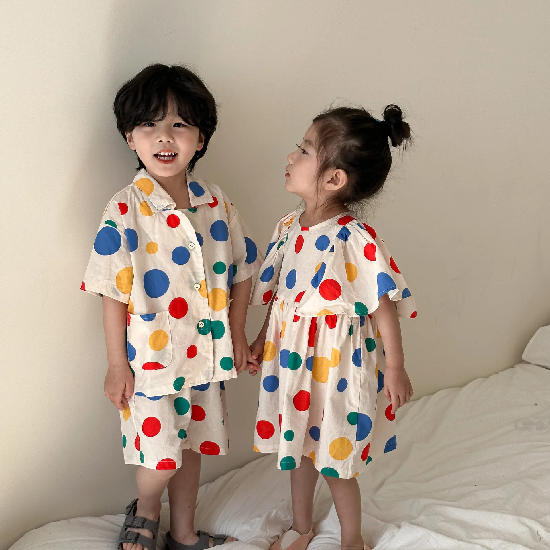 

Children Summer Short Sleeve Set 2024 New Toddler Boys Shirts Shorts Suit Baby Girls Colorful Dot Dress Brother Sisters Outfits