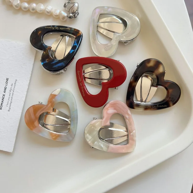 

Sweet Hollow Heart Acetate Hair Clip Side Bangs Barrettes for Women Girls Adorable Forehead Flyaway Holder Non Slip Daily Wear