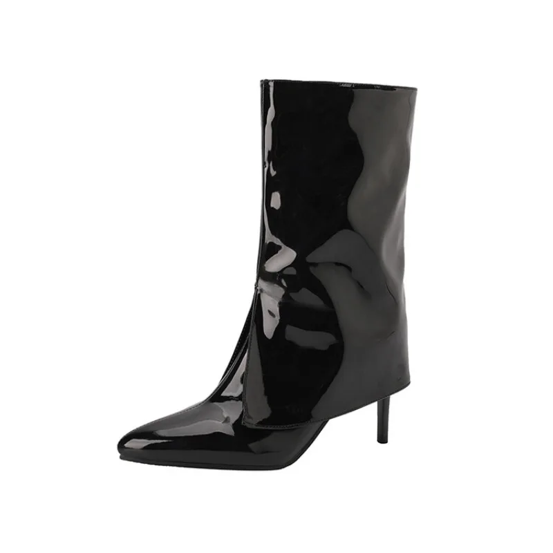 

Высококачественная осенне-зимняя женская обувь. Женские модные ботинки на тонком каблуке. Острый носок. Простые и модные женские ботинки.