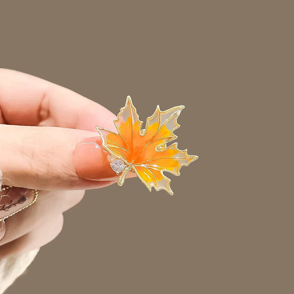 Berry Women's Rhinestone Leaf Brooches Unisex Plant Pins Office Party Casual Accessories Gifts