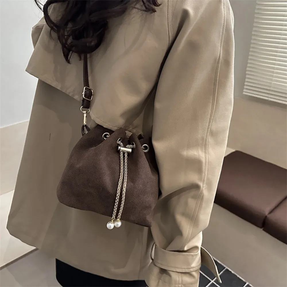 Portable Large Capacity Crossbody Bags Solid Color Faux Suede Women's Handbags Adjustable Strap Drawstring Shoulder Bag Women