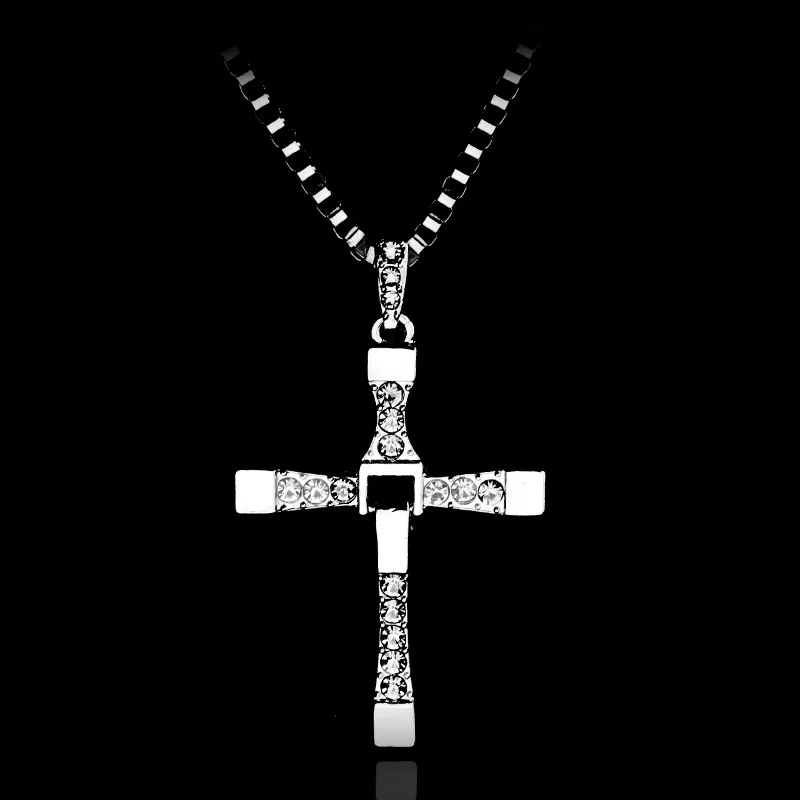 New Fast and Furious 10 Necklace Dominic Toretto Rhinestones Jesus Cross Pendant Necklace Collar Jewelry Decoration Accessories