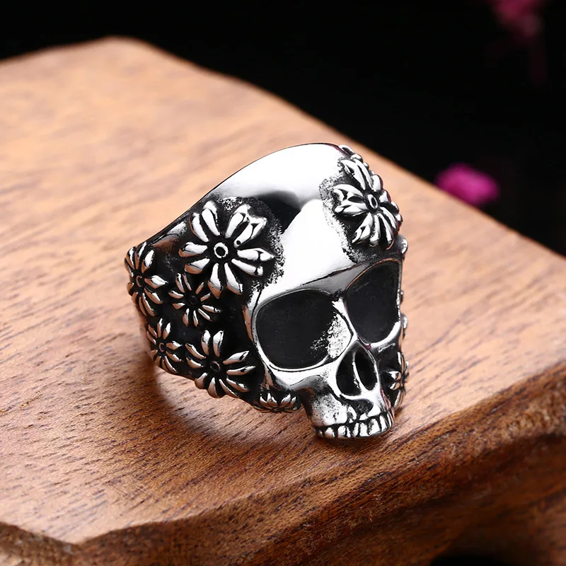 925 sterling silver skull ring men and women live ring punk pattern Thai silver vintage retro style personality ornament view 2