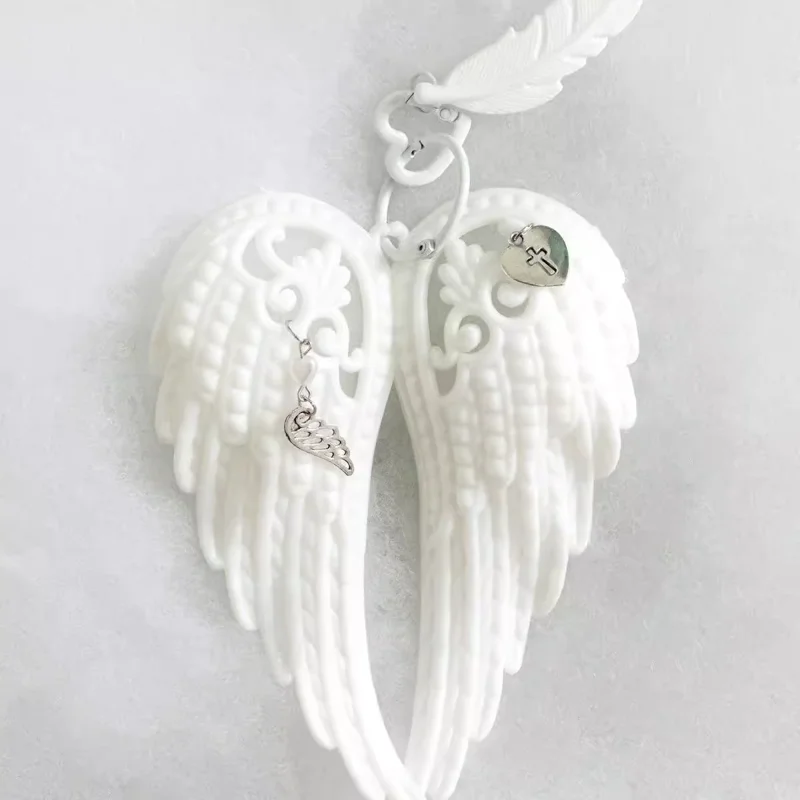 Keychain Pendant Angel wings Bag Pendant For Man Or Woman Gift