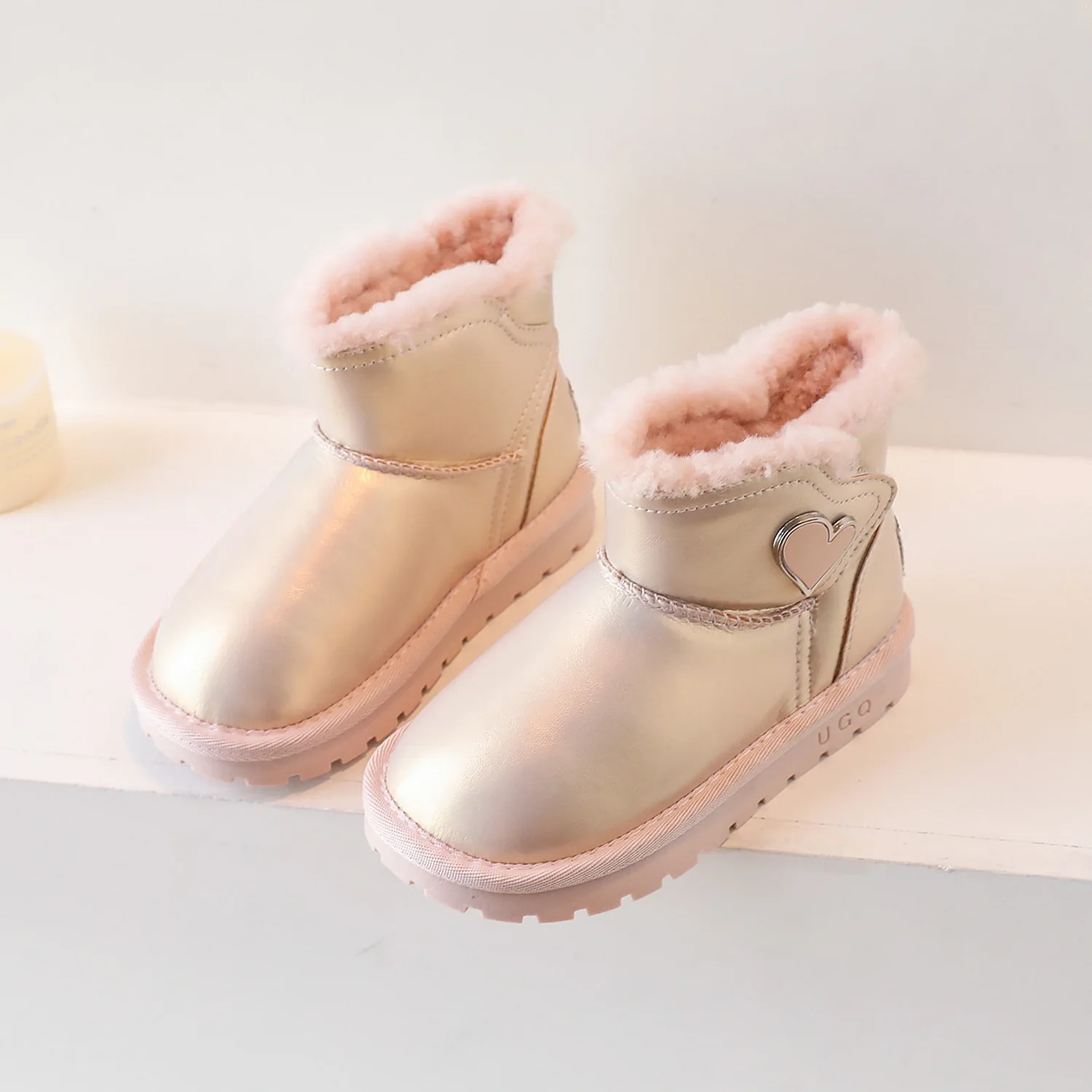 Kids Snow Boots 2023 Winter Toddler Boys Brand Shoes Girls Fashion Chelsea Ankle Boots Children Warm Fur Hearts Non-slip Flats