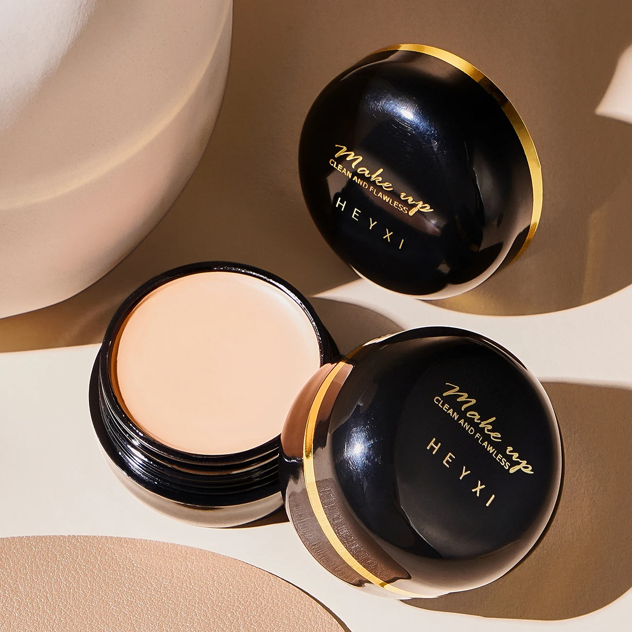 クリアコンシーラークリーム、防水性と耐汗性、耐久性、自然な仕上がり、すべての肌タイプに適しています