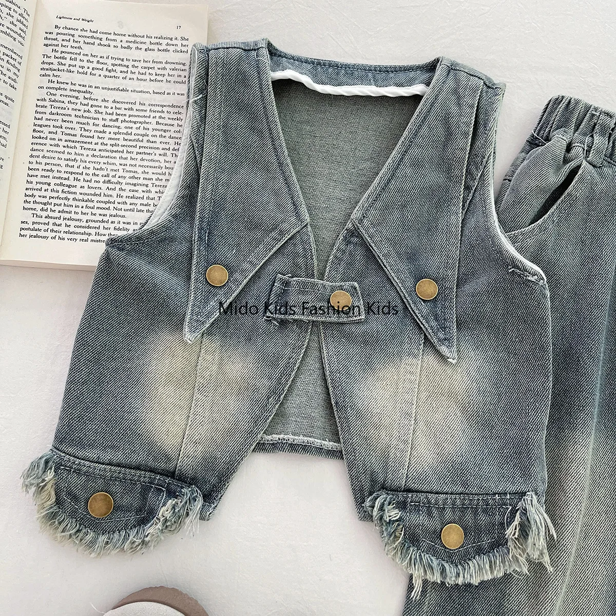 جديد الفتيات الدنيم صدرية قميص بنطلون ثلاث قطع مجموعة الدانتيل طوق بأكمام طويلة بيبلوم واسعة أرجل بنطلون