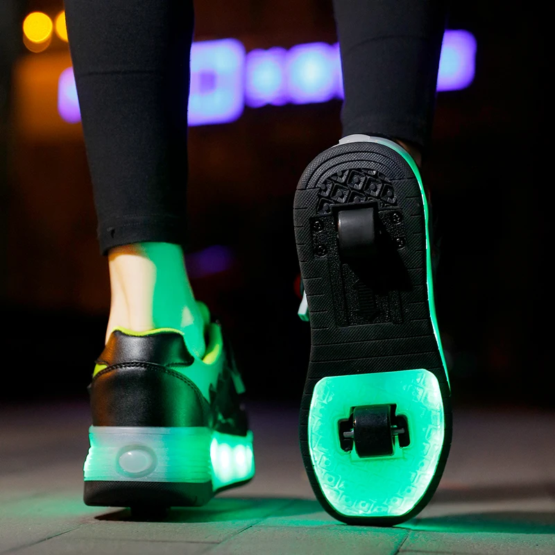 Roller Skate Shoes Boys Girls flashing lights Two wheel roller shoes Led Light Luminous Sneakers Outdoor Casual Shoes Children