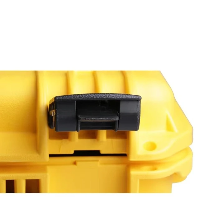 NSK-053 Набор инструментов для зачистки и сварки оптоволоконного кабеля включает в себя зажимы и корпусы проводов.