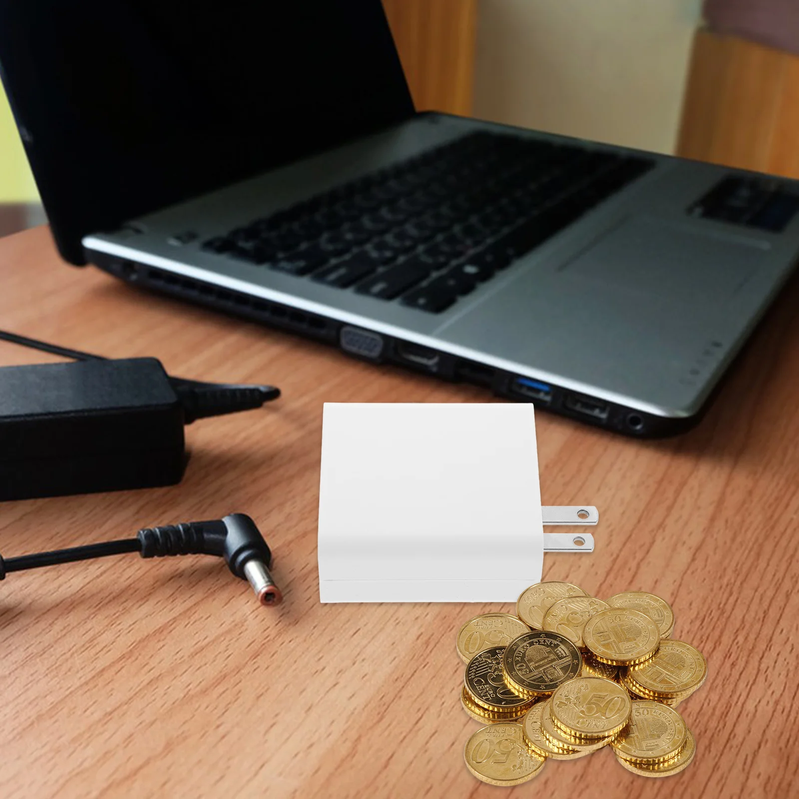 Скрытый ящик для хранения в форме