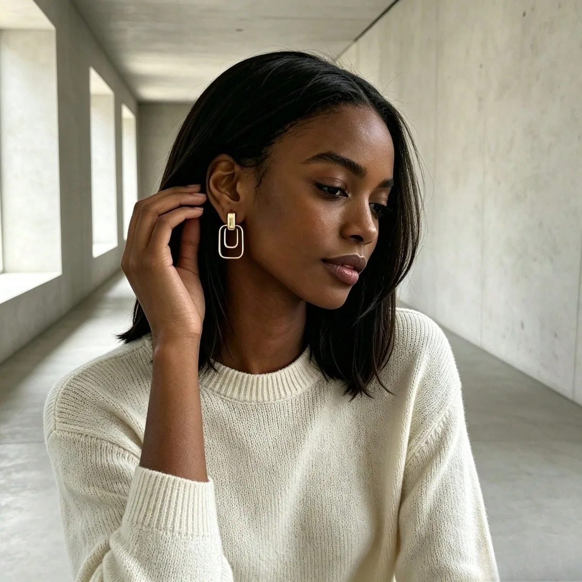 Pendientes colgantes rectangulares de esmalte marrón brillante de dos tonos para mujeres y niñas, joyería geométrica con marco dorado, accesorios minimalistas retro ligeros para uso diario en la oficina, citas, bodas, cenas informales y fiestas