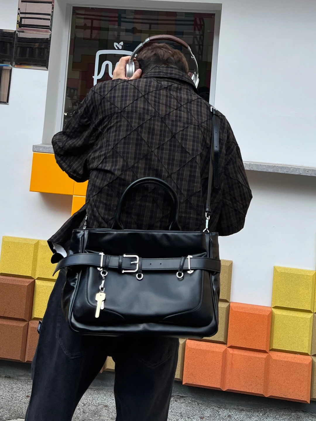 No image