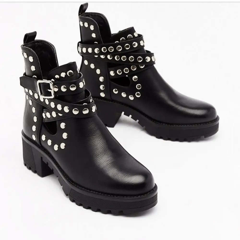 Women Short Boots Ladies Leather Ankle Boots Autumn Platform Motorcycle Shoes For Woman Punk Pearl Rivet Shoes Large size