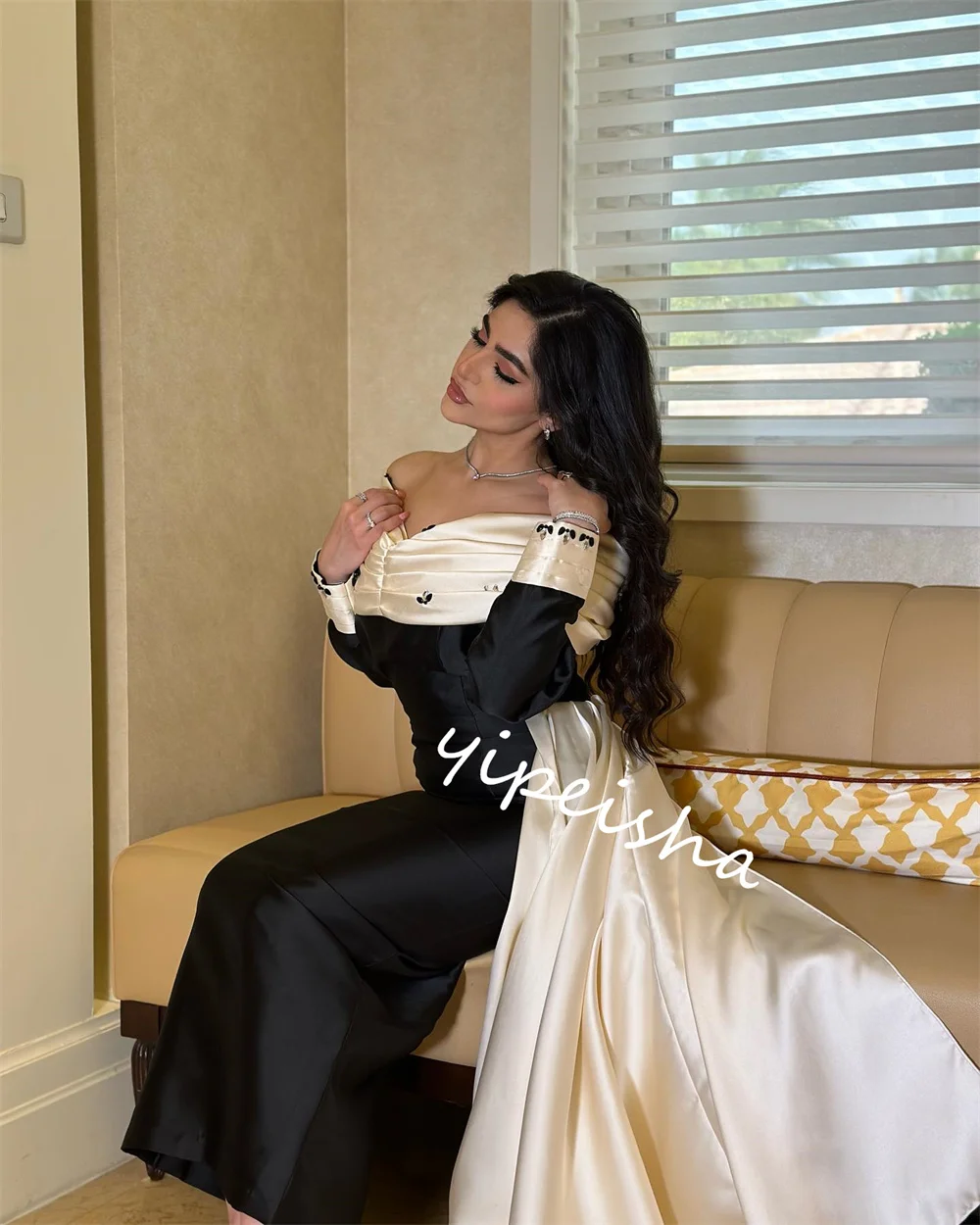 Jiayigong  Satin Rhinestone Graduation Sheath Off-the-shoulder Bespoke Occasion Gown Midi Dresses Saudi Arabia