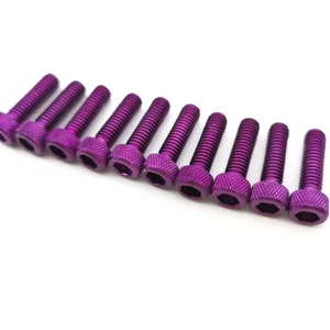 Universelle Motorrad -Rennmüsse und Schrauben, Teil Kitskarition, Dirtbike, Moto -Befestigung, farbenfrohes Motorradzubehör, 6 mm, 10pcs 6 Hauptverkäufe Careage SRAD 750 - №2