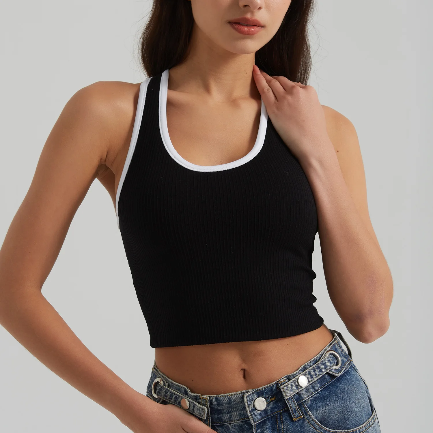 Women's Sport Bra with Built-in Pads Yoga Crop Top Fitness Vest Workout Tank Top for Running Gym Outdoor Exercise
