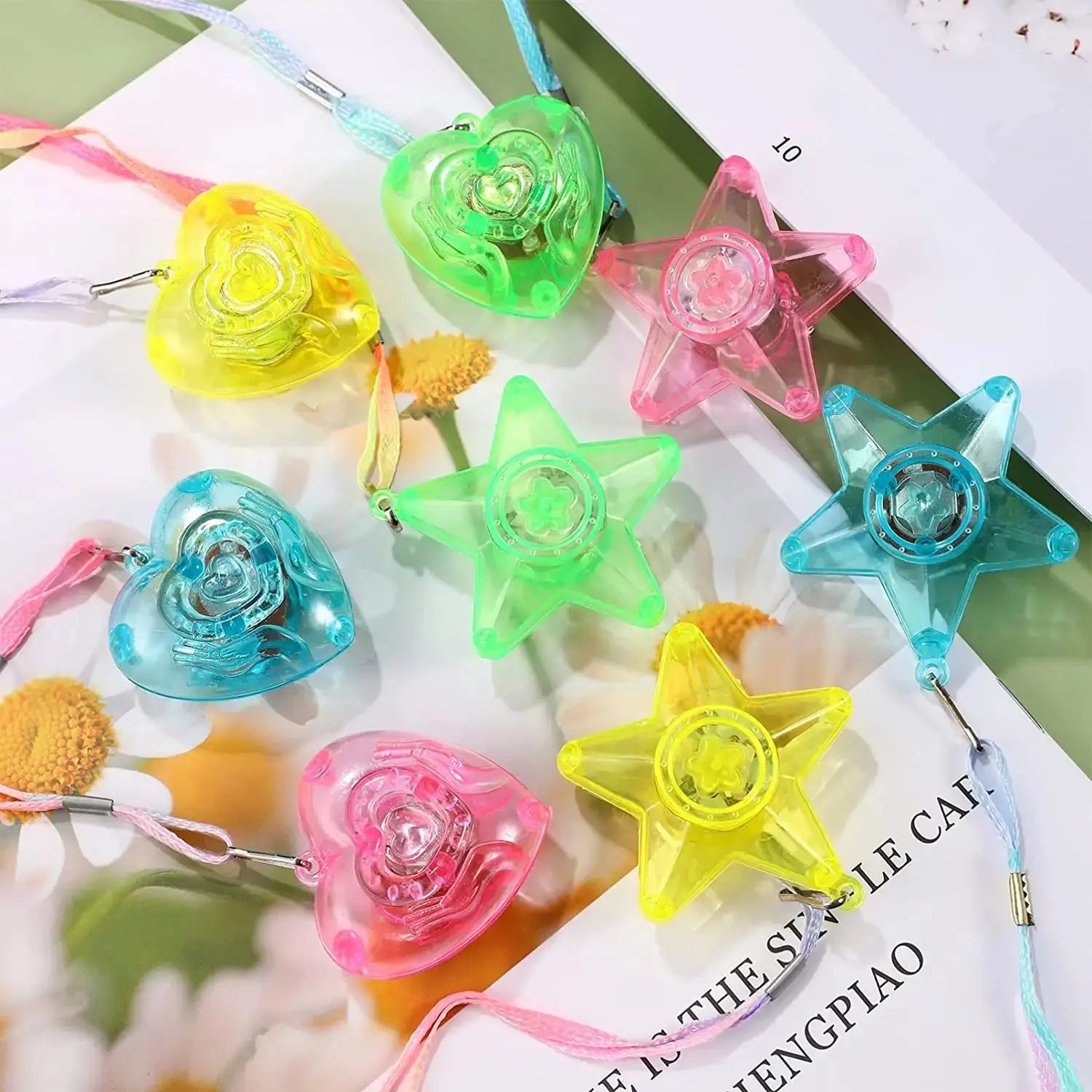 20pcs LED Light Up Necklace Pendants Star and Heart Shape Necklace Glow Luminous Necklace Kids Girls Led Flashing Necklace Party