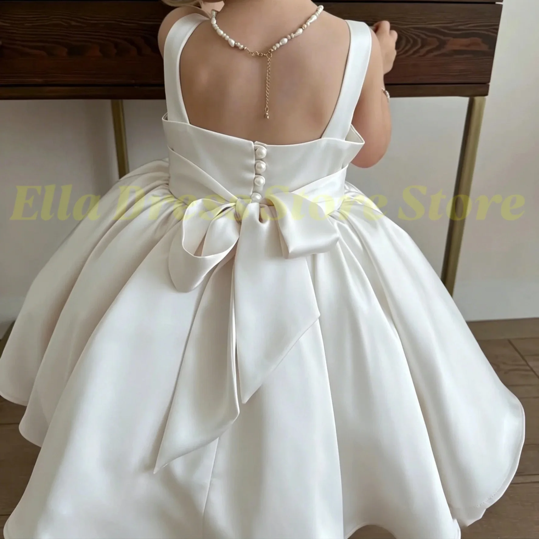 Wunderschönes A-Linien-/Prinzessinnen-Satin-Blumenmädchenkleid mit Schleife für Spaghettiträger, Kommunion, Geburtstag, Partykleid, Großhandel, maßgeschneidert – Detail 2