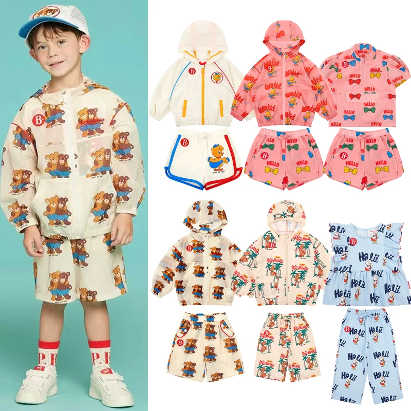 

Children's Sunscreen Suit Set 2025 New Summer Korean Children Hooded Long Sleeved Sunscreen Top Boys Girls Beach Shorts Set