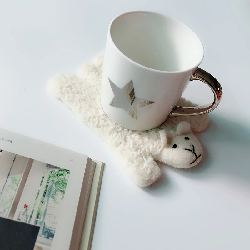 

Adorable Animal Wool Felt Cup Mat Cartoon Design Tabletop Decoration Heat Resistant Cisas Gift round ape Japanese Sle