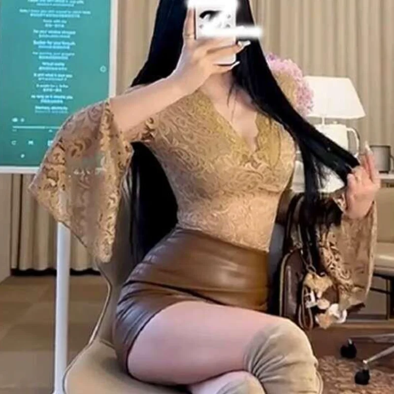 

Kawaii Girl Модные топы Студенческая повседневная женская одежда с v-образным вырезом Кружевная футболка с длинным рукавом Кружевная ткань Slim Fit Женская сексуальная одежда