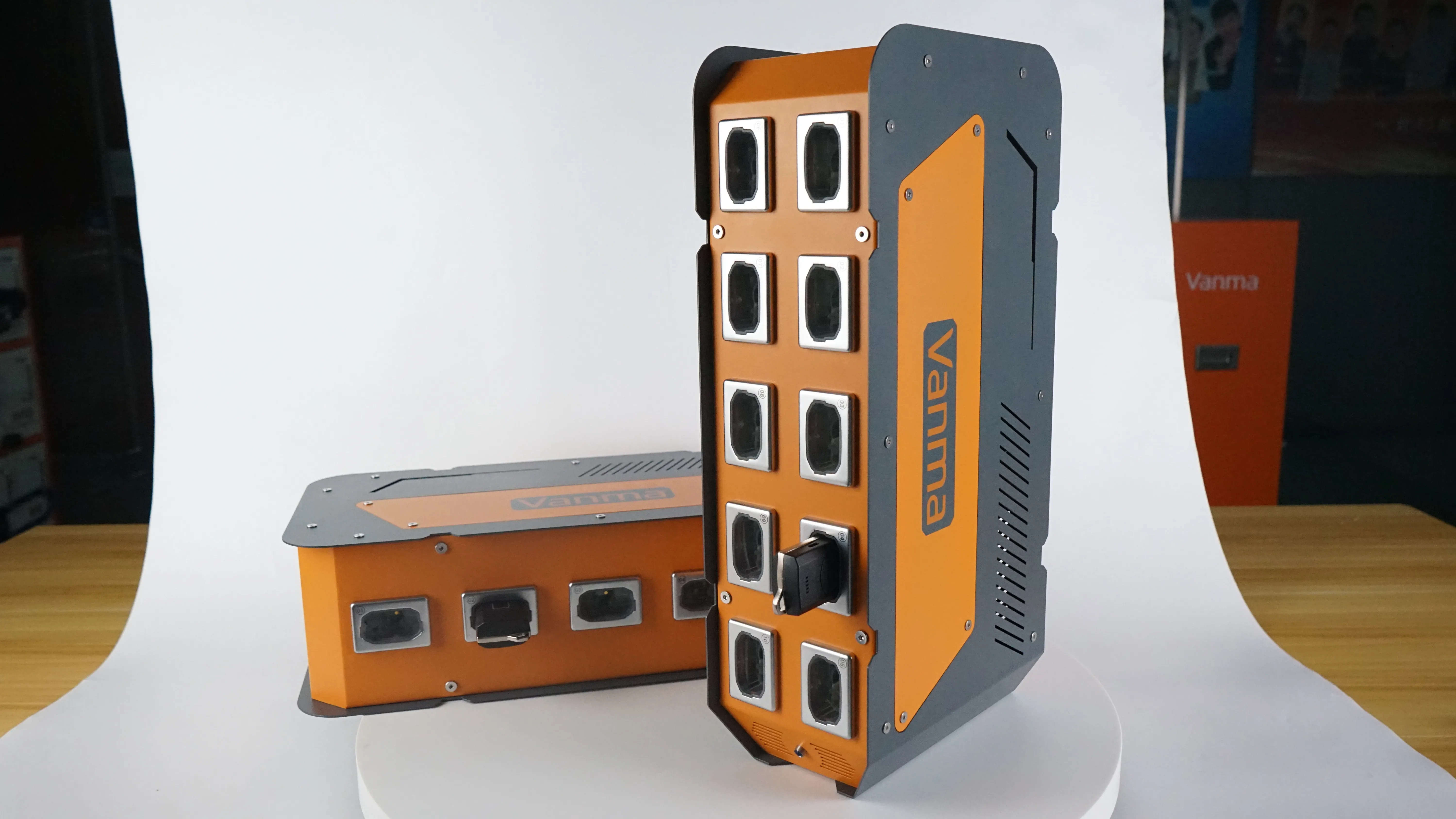 Autorización RFID segura, caja de carga de llave inteligente, sistema de gestión de llaves para control de llaves en blanco de energía y telecomunicaciones de almacén