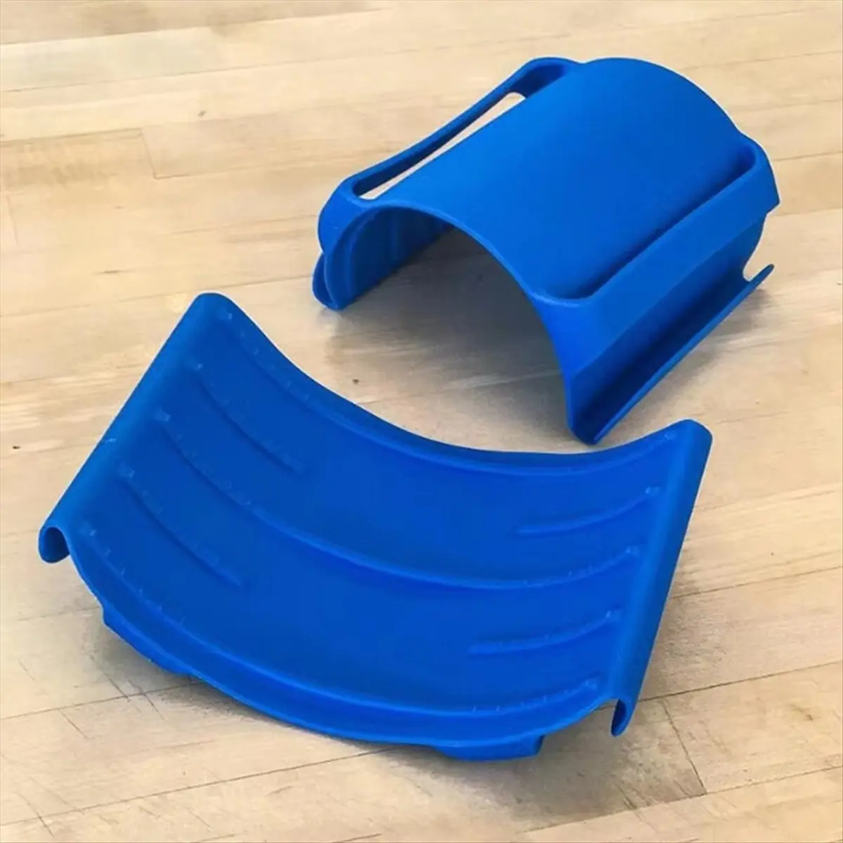 N14R Top Multi-Functional Silicone Clip for Cooking & Baking - Anti-Scald, Non-Slip,Heat Insulation for Safe Vegetable Cutting A