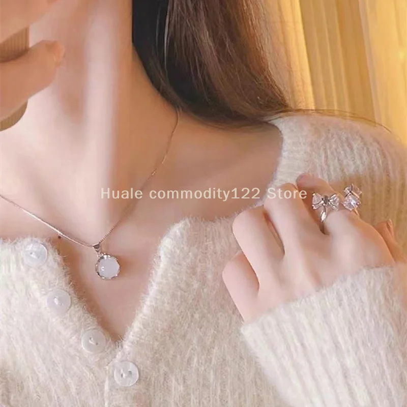 Slimming and Weight Loss Chalcedony Pendant Necklace for Women Girls Delicate Clavicle Chain Silver Color Neck Jewelry for Gift