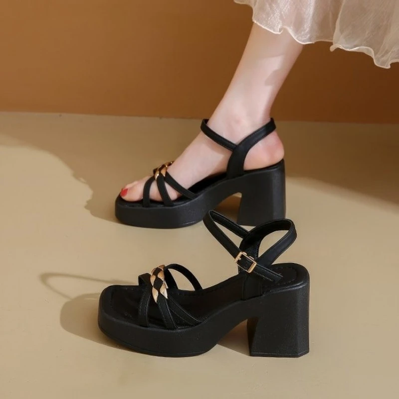 صنادل كعب مربع صيف جديد رأس مستدير مشبك معدني عبر حزام رفيع منصة مقاومة للماء المضادة للانزلاق مقاومة للاهتراء الكعب العالي #5