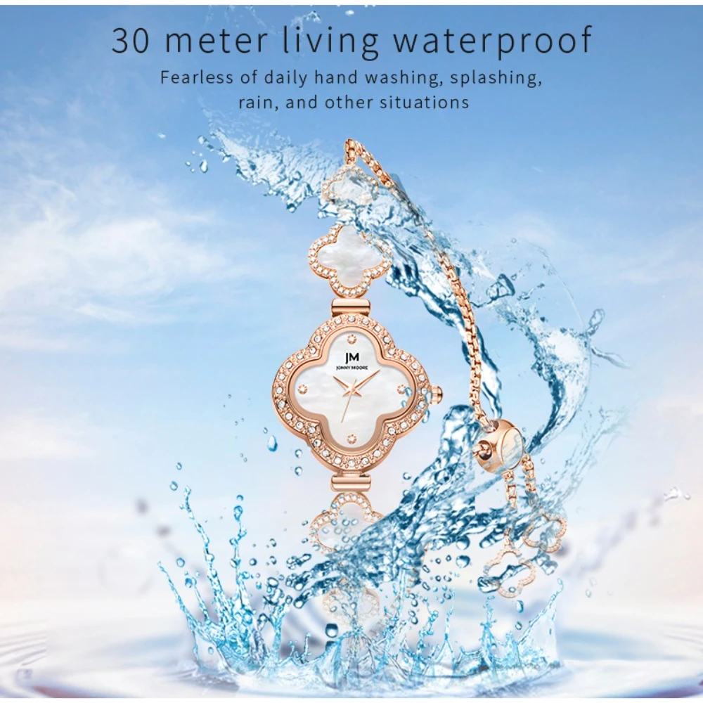 جوني مور 1638 ساعة نسائية موضة ساعة خفيفة فاخرة نمط سوار لاكي كلوفر 30 متر مقاوم للماء ساعات كوارتز للمرأة