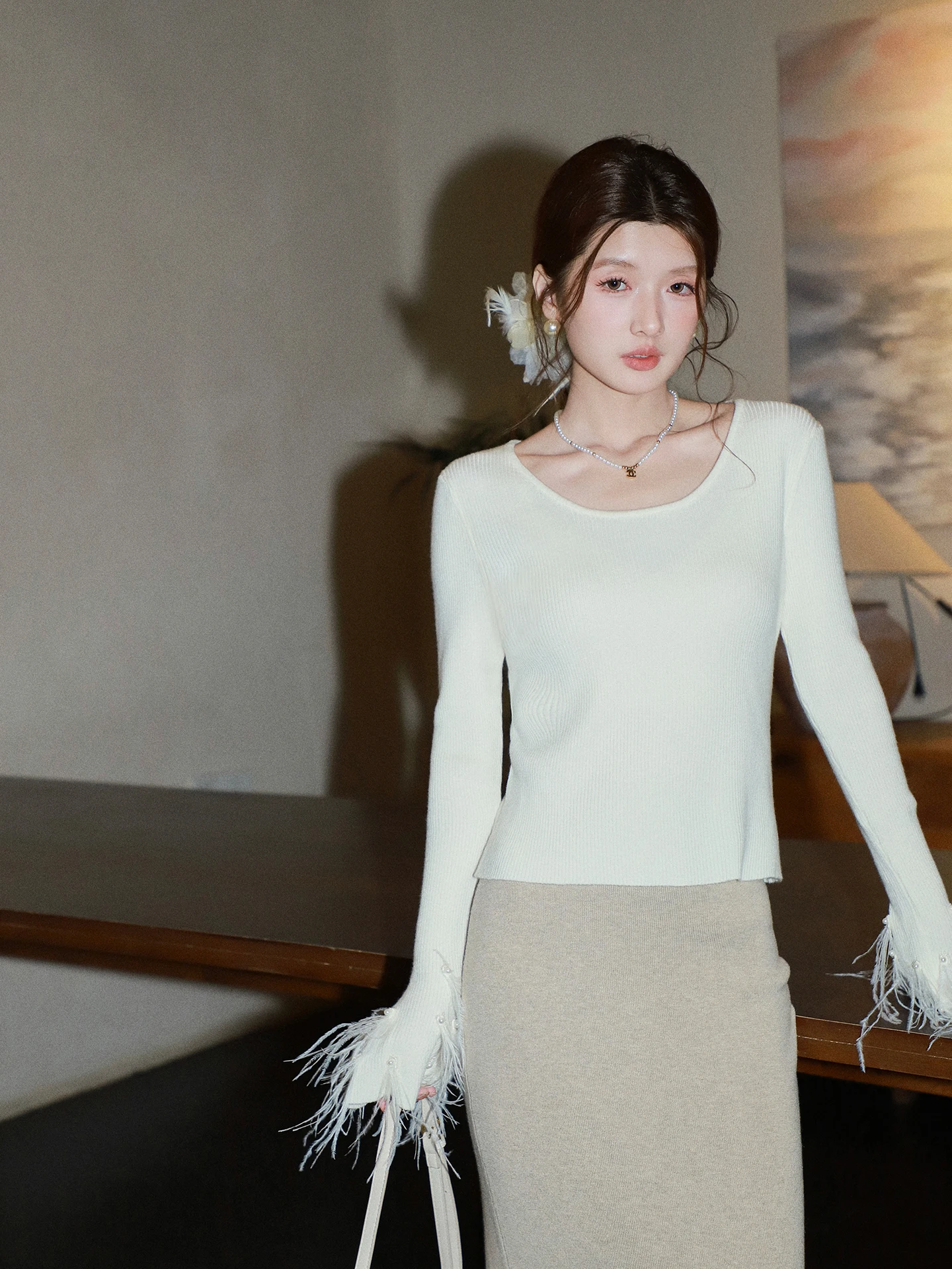 

Женский вязаный свитер Ele Pearl Feathers с длинными рукавами-колокол и бахромой, с низким круглым вырезом, осенне-зимний, мягкий, базовый