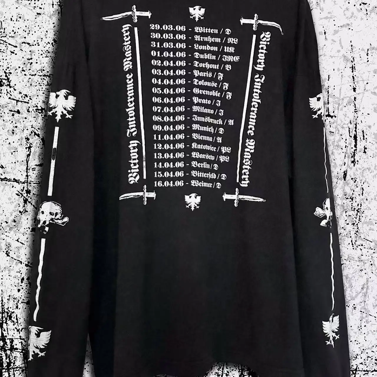 

Y2k Gothic Punk Oversized Harajuku Letter Graphic Top Men Trendy Casual Streetwear Hip-Hop Cotton Round Neck Long Sleeve T-Shirt