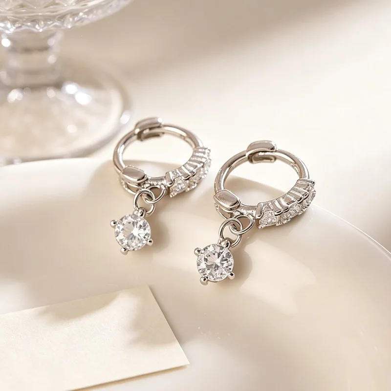 GANPUP Exquisite Niedliche Silberfarbene Blumen-Perlen-Ohrstecker für Damen, Modischer Neuer Ohrpiercing-Schmuck, Geschenk für Party und Alltag. – Detail 8