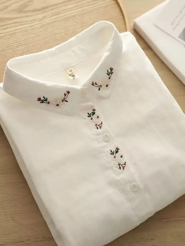 2026年春 レディース 長袖 コットンシャツ 刺繍入り ホワイト ダブルレイヤー ストレートカット ポロカラー アーティスティックスタイル アウターウェア 1