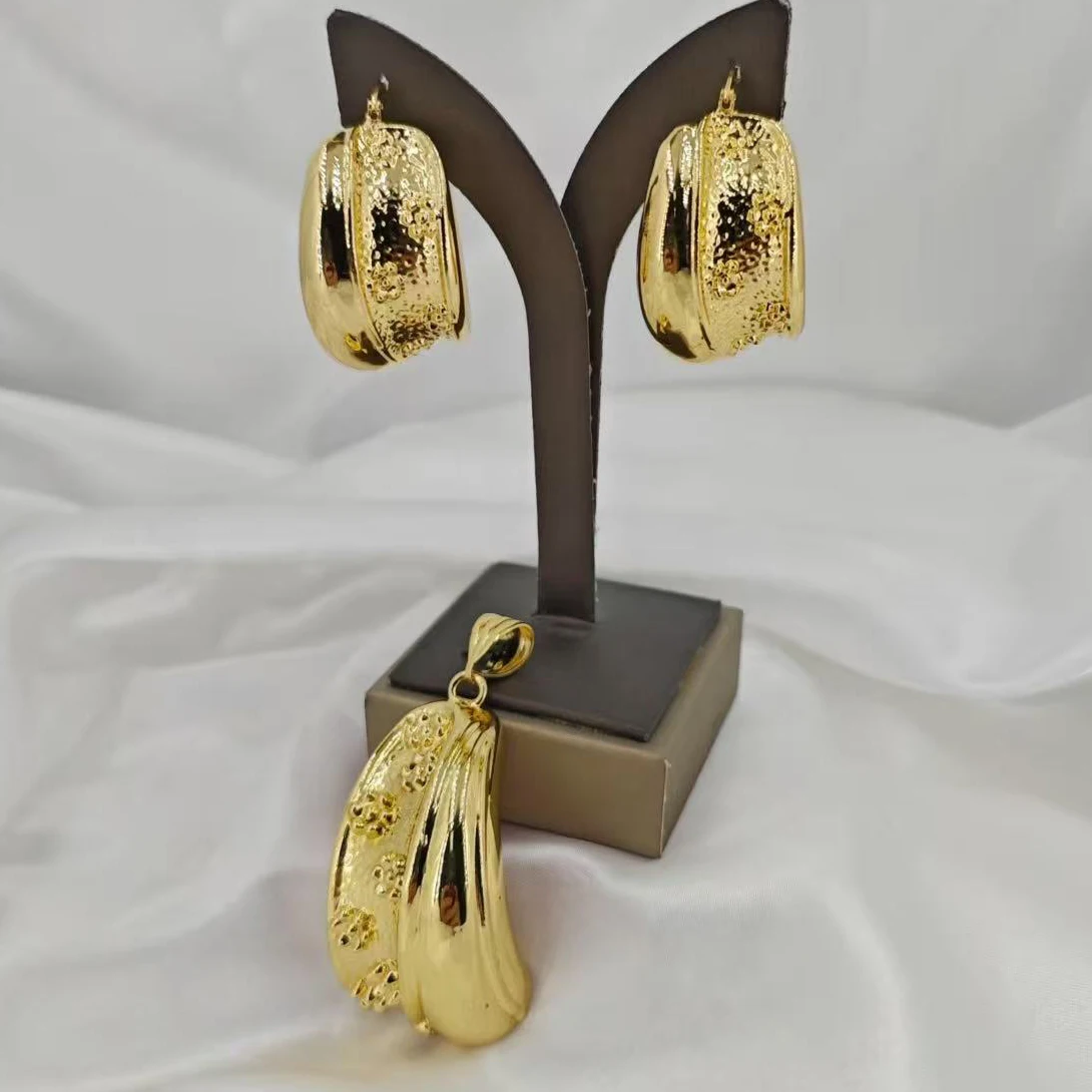 

The Gorgeous Hotsale Huge Light Weight Two Pieces Jewelry Set Stunning Collar Earrings Wedding Party Free Shipping Jewellery