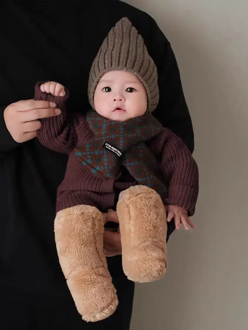 جوارب أطفال قطيفة للأولاد والبنات جوارب شتوية دافئة من الصوف المرجاني أحذية جوارب أرضية إكسسوارات ملابس أطفال للأم والأطفال