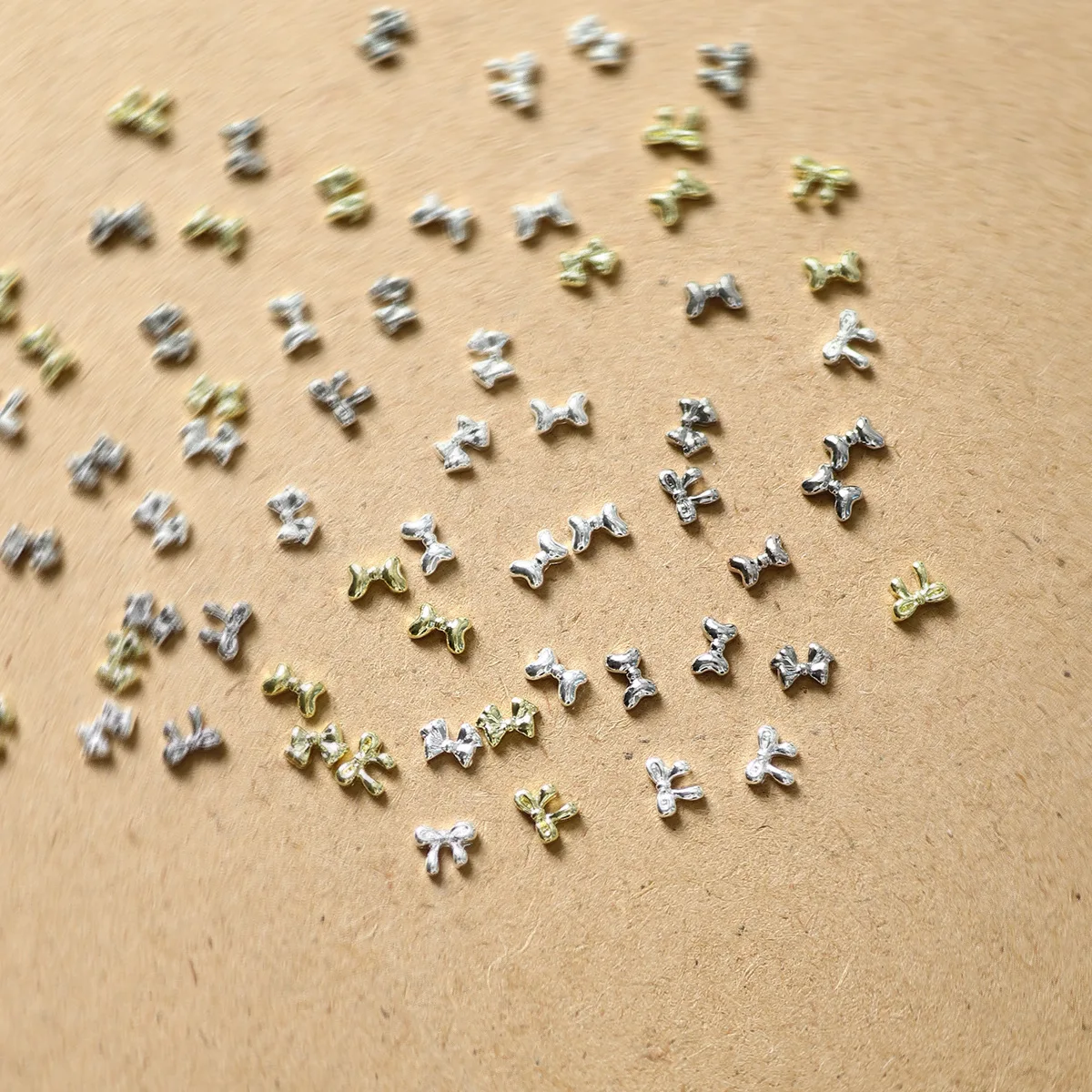 40 個ミニ 3D 合金弓ネイルアートチャム金属ちょう結びアクセサリーパーツマニキュア装飾爪装飾用品材料