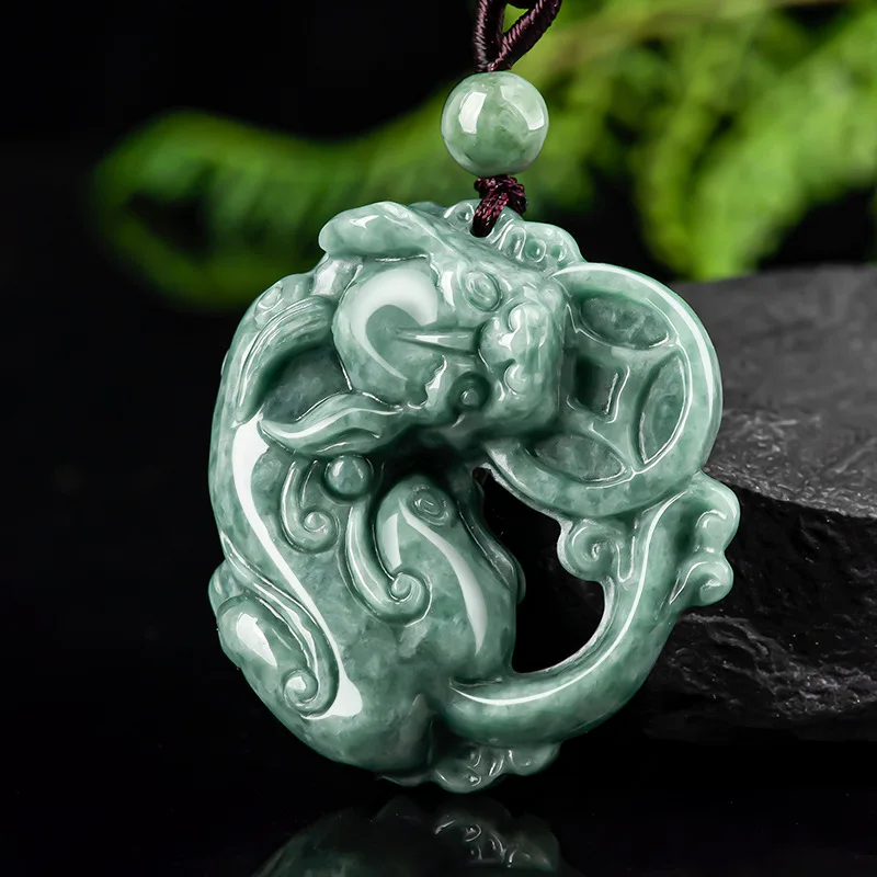 

Mai Chuang/ Hand Carved/ Jade Lucky Ru Yi Pi Xiu Emerald Necklace Pendant Fashion Elegant Jewelry Men And Women Couple Gift