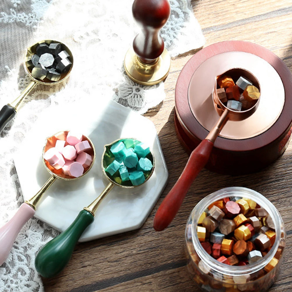 

1Set Wooden Wax Warmer Tool Hollow Out Design Sealing Wax Stove Heat Resistant Non Deform Stylish Home Office Decor