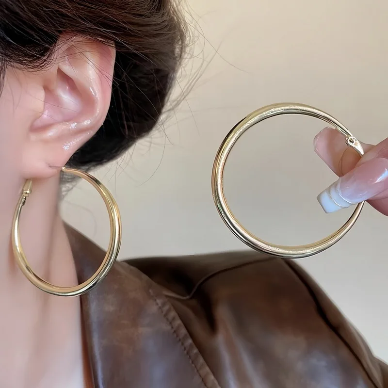 Exaggerated Large Circle Hoop Earrings Gold color circle earrings, Stainless Steel Big Round wives Hoop Earrings Women'Jewelry