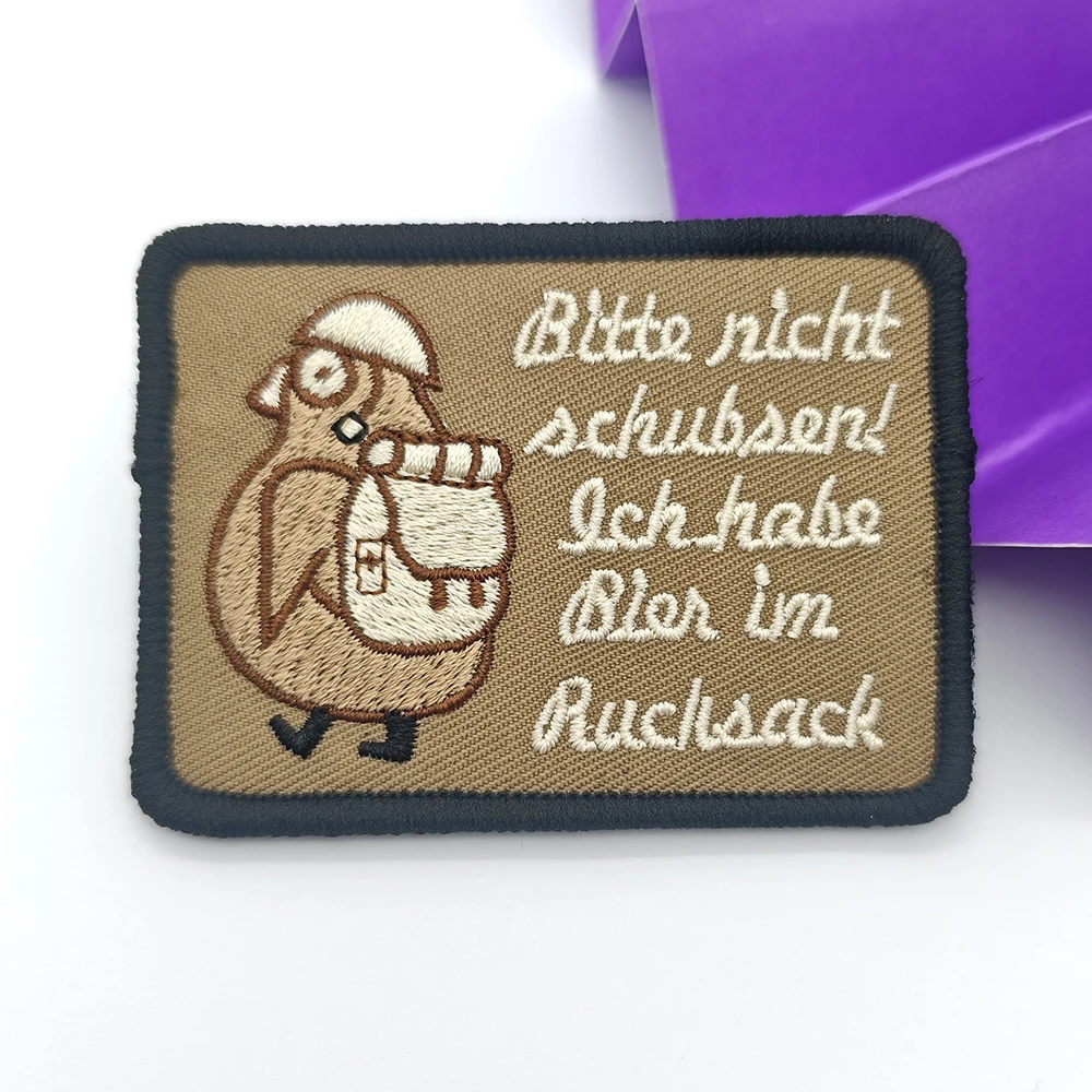 Parche Bordado con Gancho y Bucle 'Bitte Nicht Schubsen Ich Habe Bier Im Rucksack', Insignia Táctica de Moral DIY para Mochila, Chaqueta, Chaleco