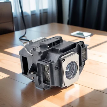 EPSON EB-S02 EB-S11 EB-S12 EB-W12 EB-W16 EB-X02 EB-X12 EB-X14 X14G EH-TW550 EX3210 H494C Lâmpada de projeção V13H010L67 para ELPLP67
