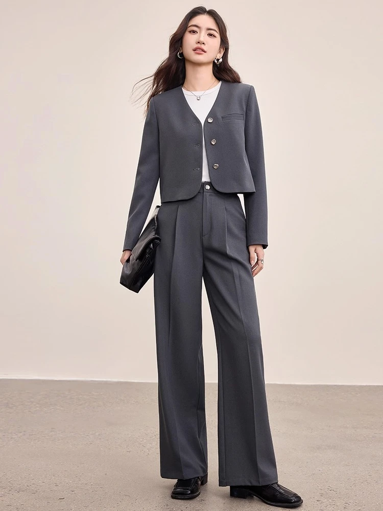 

SENTUBILA Women's Gray Commuter Set 2025 Autumn Tailored V-neck Blazer with Shoulder Pads & Elastic Waist Trousers 153ZA2497