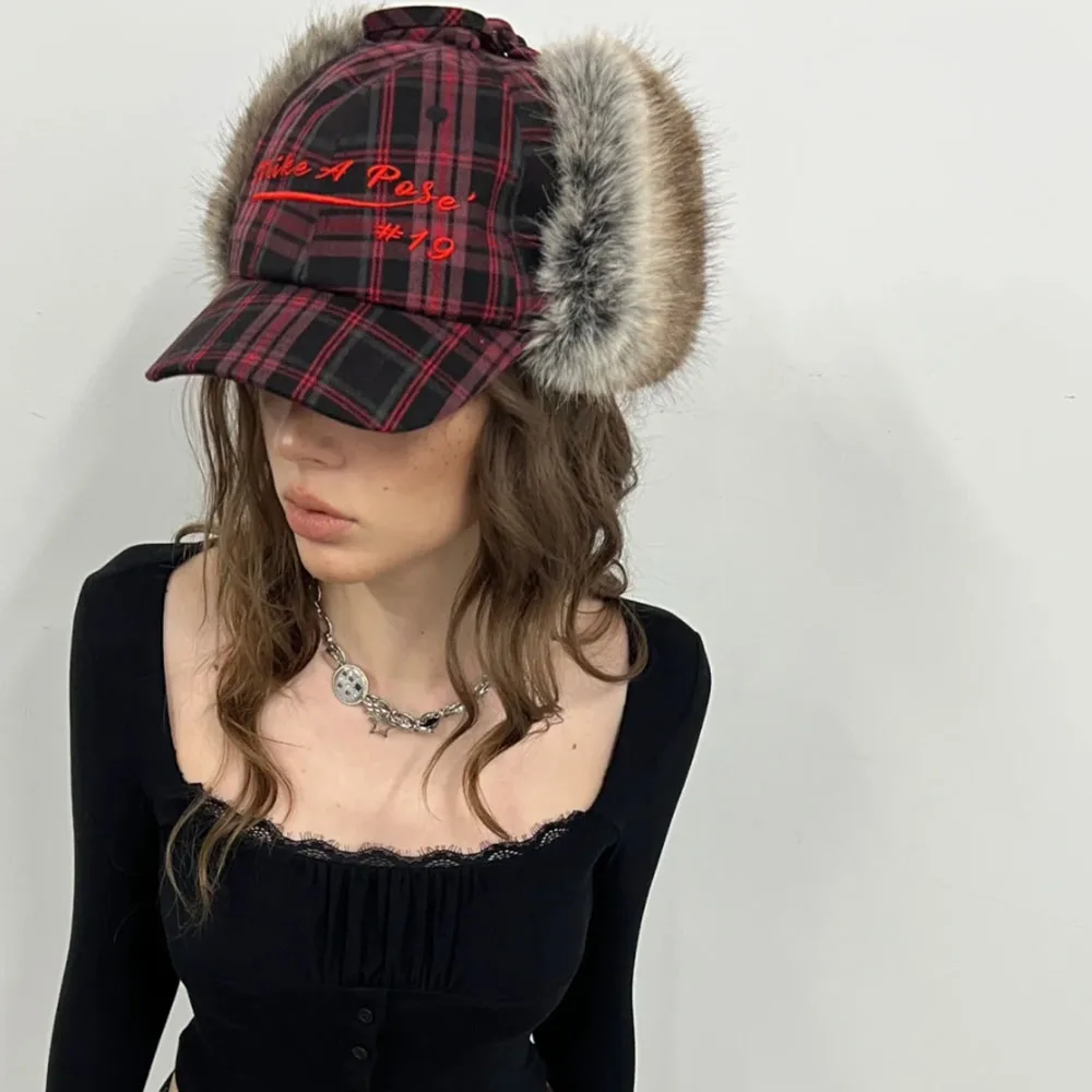Retro Embroidery Plaid Imitation Sable Velvet Baseball Cap Korean Spicy Girl Winter Warm Padded Ear Protection Duck Tongue Cap