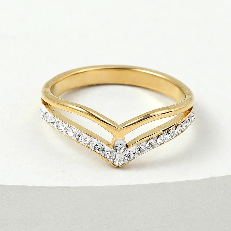 Cross-border Korean Version Of Stainless Steel Jewelry Irregular Gold Crown Inset Clay Diamond Titanium Steel Ring Manufacturers