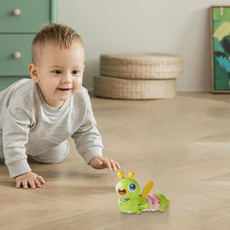 就学前の幼児のためのキャタピラークローラーアクティビティ、ワインドアップメカニズム、面白い、かわいい